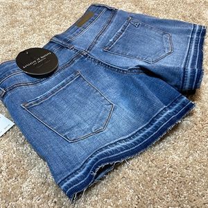 NWT (24) Articles of Society PUERTO PLATA short shorts in denim multi raw hem